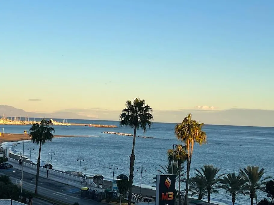 Apartamento Benalbeach En La Playa Benalmádena España