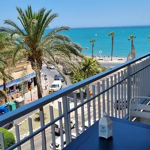 Maite Blue Beachfront Apartamento